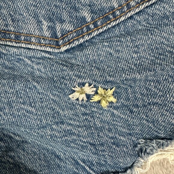 American Eagle Cut-Off Jean Shorts Embroidered Floral Women's 00 Denim Stretch - Picture 7 of 13